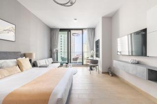 Ultra Luxury Dubai Marina I LIV Residence - 9