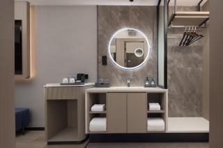 Huanman Hotel Xianning Hot Spring Center Huatan Branch - 2