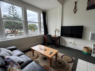 waterfront house - 7