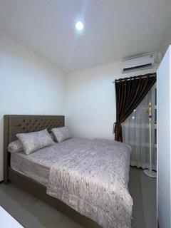 Villa 3 Bedroom Padma Huis Rancamaya - 9