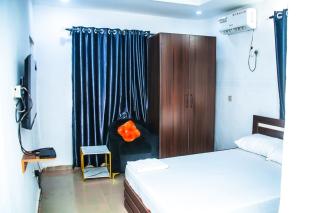 MoExoticRoyaleServices - 2