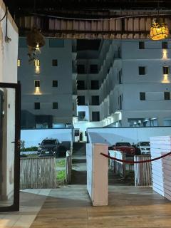 Beachfront 1BR Retreat - 2