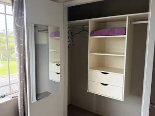 Sunny garden view bedroom with private bathroom - 4