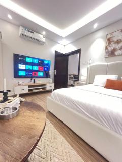 استديو هادي وانيق حي العقيق - 3