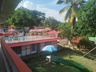 Villa Itzae Hotel - Piscina y Naturaleza - 4