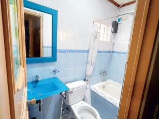 At the Als Place Candon 5 mins to the beach - 6