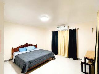 At the Als Place Candon 5 mins to the beach - 8