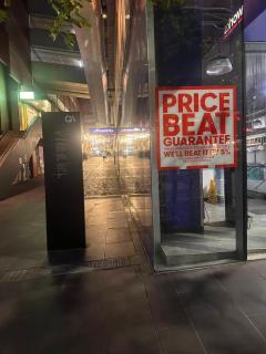 Spacious landmark in the heart of CBD - 9