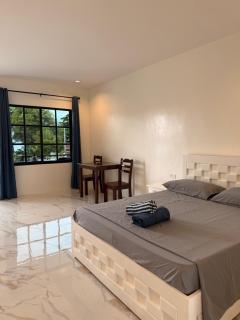 Sea La Vie Guesthouse - 1