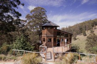 Wilderness Retreat 15mins to CBD, bath tub, forest views - 0