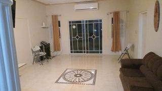 Doreen's Ranch Master Suite - 2