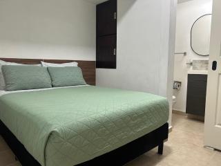 Pequeño Alojamiento - 0