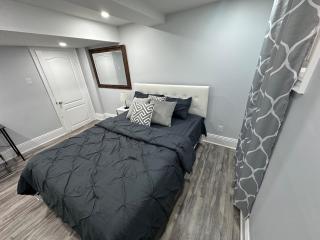 Spacious 2 Bedroom, 1 Bathroom Luxury Apartment - 5