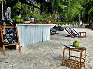 White Beach Resort Longset - 2