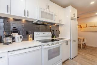 Two Bedrooms apartment next to place des arts Saint Denis - 8