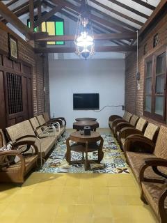 Destan's Hut Family Homestay - 1