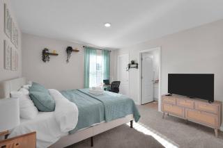 2BR Ensuite - Pool Gym - Near Beach - Lake View Patio - Jax n Historic St Aug - 7