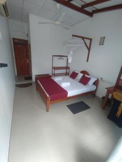 MR Tourist Hotel - 3