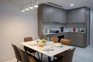 Eaton Residences By SKYRA - 8