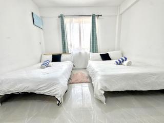 Luxurious 3 Bedroom Apartment At Aqua Gardens on Baobab Road - 1