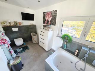 Jeanys Walhalla Suite in Donaustauf 11 km von Regensburg am Donauradweg - 6