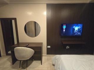 Premium quiet 2Bed in Lekki 1 with 24h Power and 5G Wifi - 4