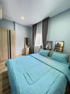 8848 Restaurant and Rooms - 5