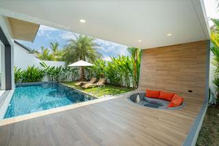 Calypso Villa Phuket - Naiyang Beach - 1