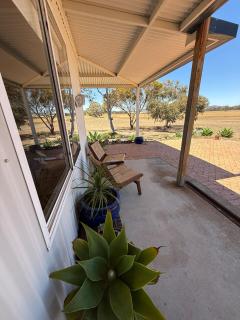 Woburn Field Hangar House in York - 3