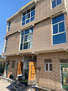 Shri Ladli Ji Guest House - 1