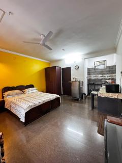 Stay like home service apartment Richmond Town - 7