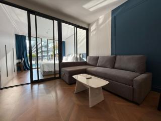 Sunshine BEACH FRONT access to the pool - 5