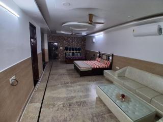 Beas Holidays Home - 2