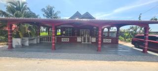 Fauziah Sungai Besar Homestay - 0