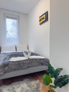 2BDR Gellért Stay w AC & Balcony by NW - 6