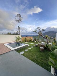 Pinggan Everest Bali - 2