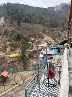 THE TRIPPY hills - 9