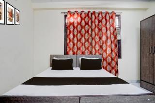 Hotel O by OYO AK CONTINENTAL - 9