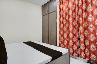 Hotel O by OYO AK CONTINENTAL - 7