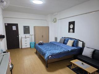 Monkey Apartment 3 - 6