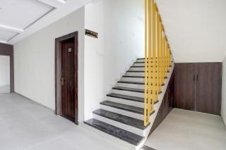 Hotel O TULIPS LODGING & BOARDING - 8