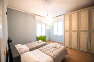 Aurea Living Parma Family & Business Parcheggio - 4