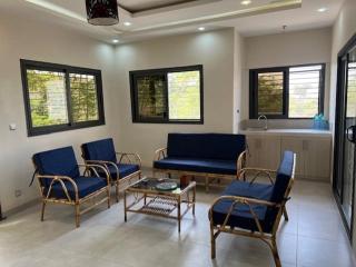 Maison entière avec jardin tropical - Yenne Tode - 2