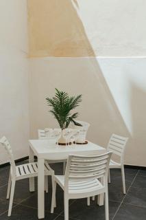 Sea Side Luxurious 2 BDR Apartment - 8