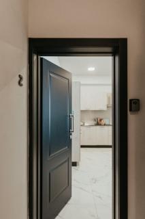 Sea Side Luxurious 2 BDR Apartment - 4