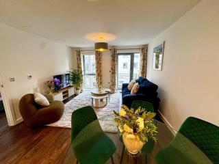 Acacado Tree Apartment - near Cambridge Station - 8