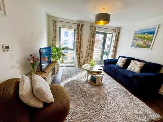 Acacado Tree Apartment - near Cambridge Station - 5