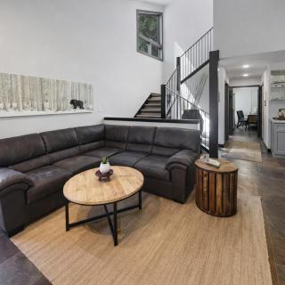 Woodside 207 home - 4