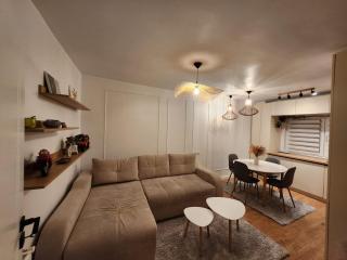 Cozy Boho apartment near center - 8