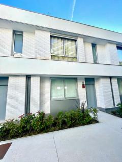 Stunning Three Bedroom Townhouse with Great Views! - 7